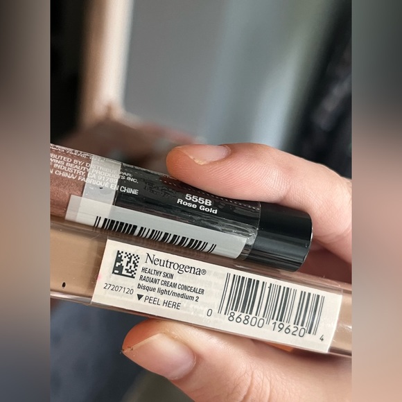 GREAT VALUE 5 piece Makeup Bundle! - Picture 7 of 7